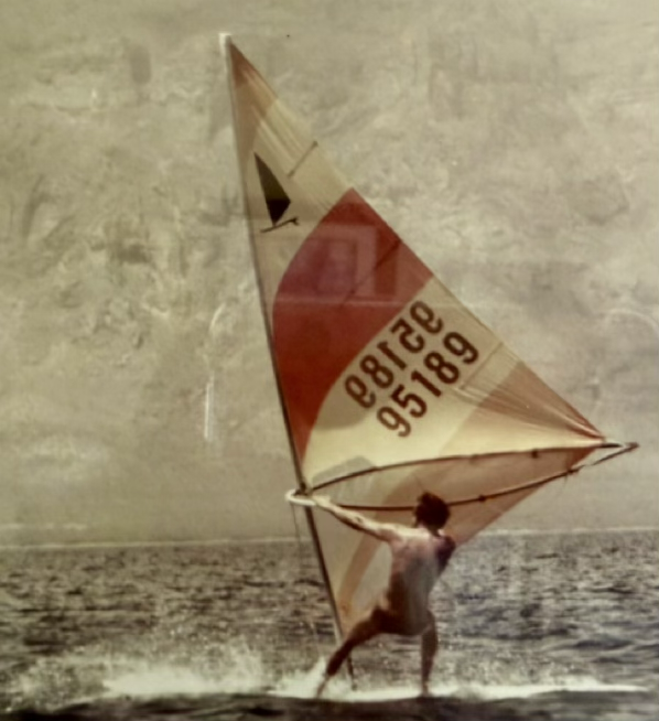 Longboards(1970s-80s)_Tempest_photo_Mike_Godsey